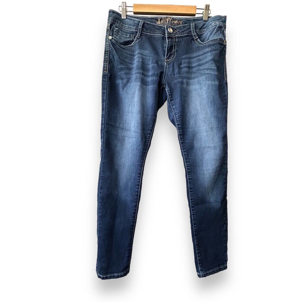 Wallflower Bling Jeans Stitched Pockets Medium Wash Women's Size 11